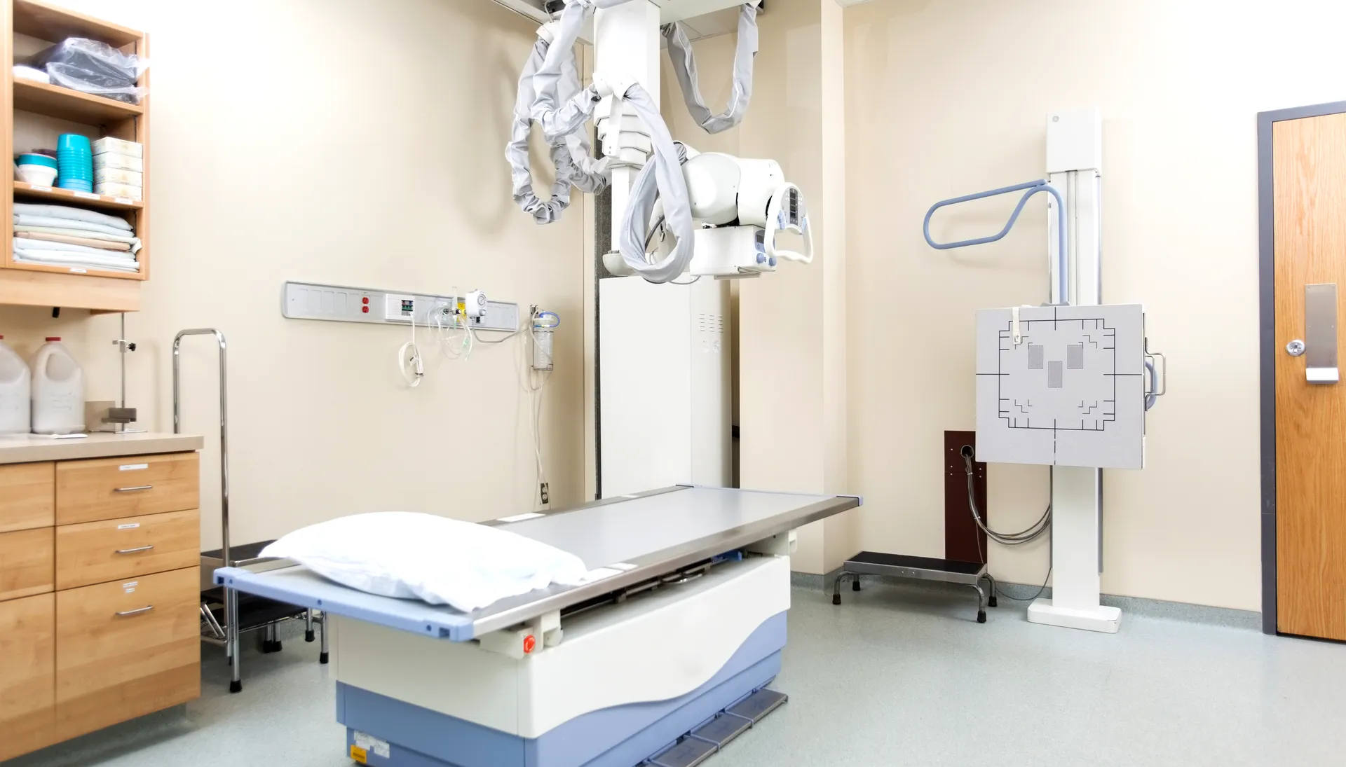 Une salle de radiologie.